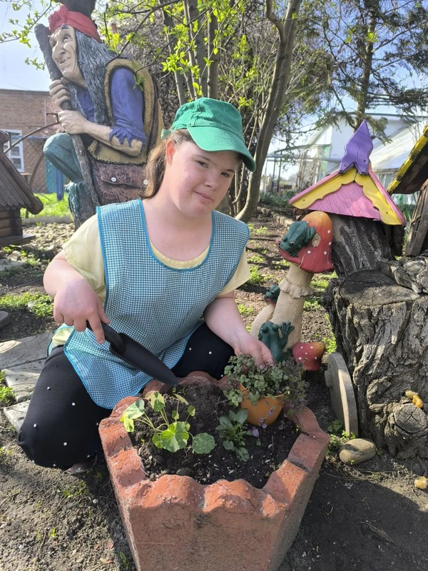 ee1c93c1 c657 4f5f a9e6 df8f87ba7f24