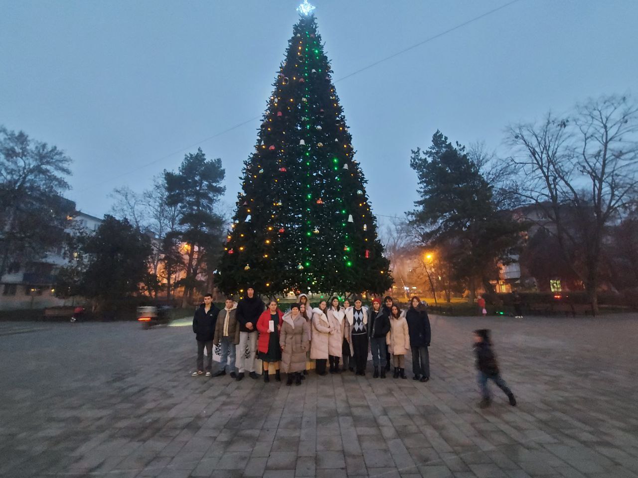 Предновогодний сюрприз для детей